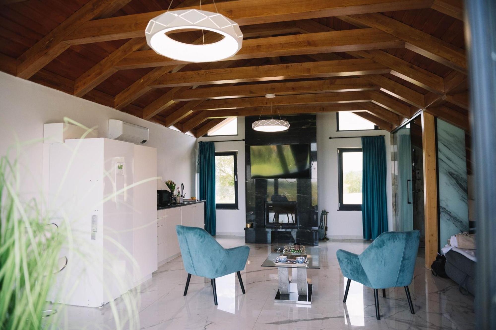 Casa Moderna In Sinteu - Intersectia Intre Modern Si Linistea Naturii Huta Voivozi Eksteriør bilde