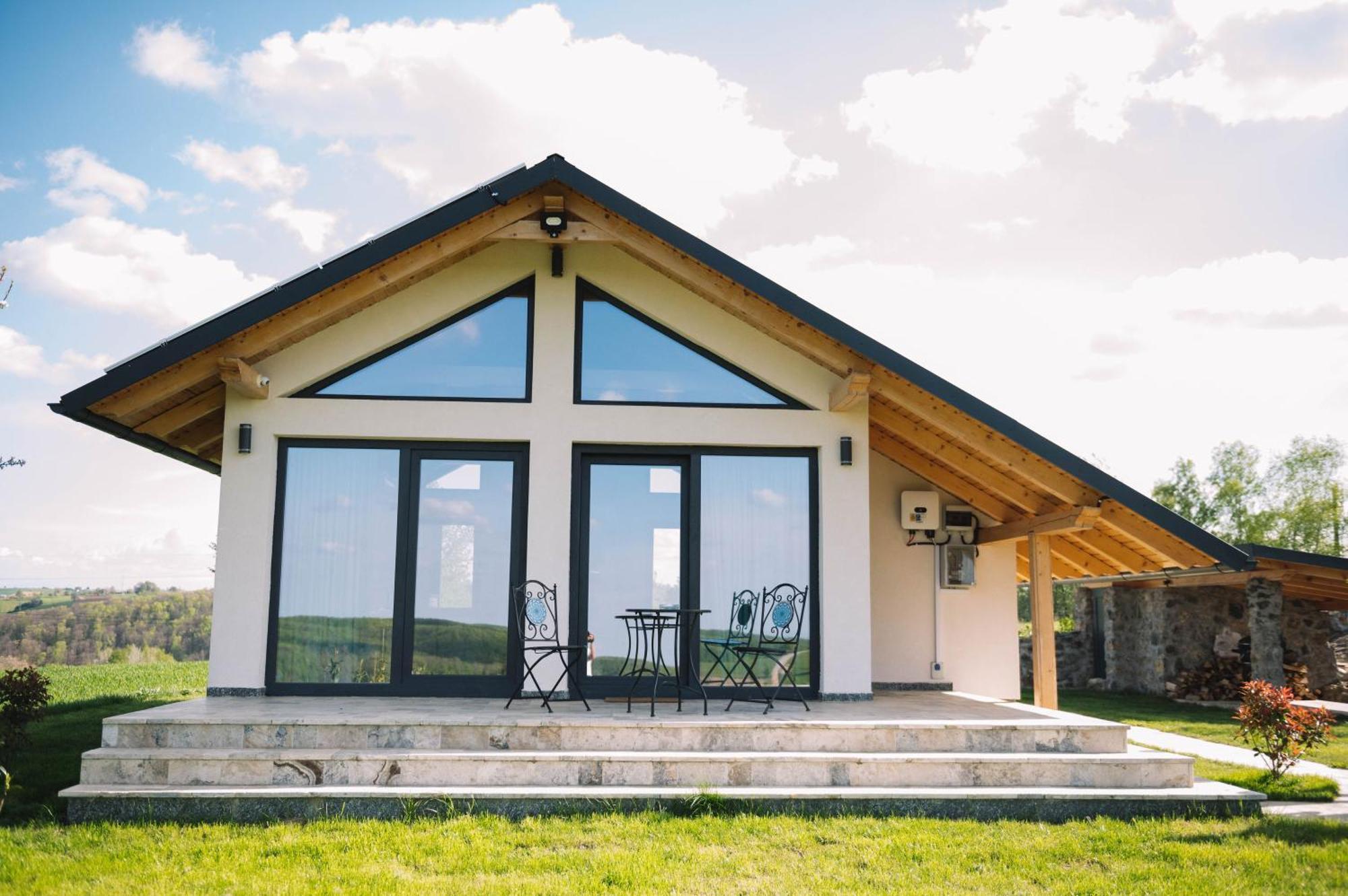 Casa Moderna In Sinteu - Intersectia Intre Modern Si Linistea Naturii Huta Voivozi Eksteriør bilde